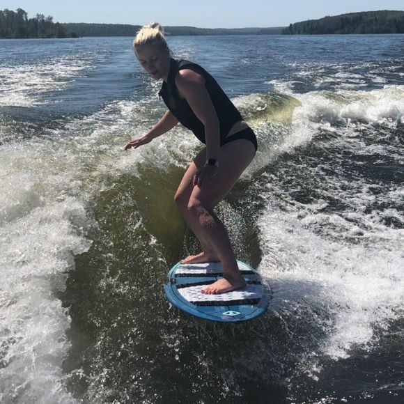 Meet your Posher, Cindy - Picture 1 of 1